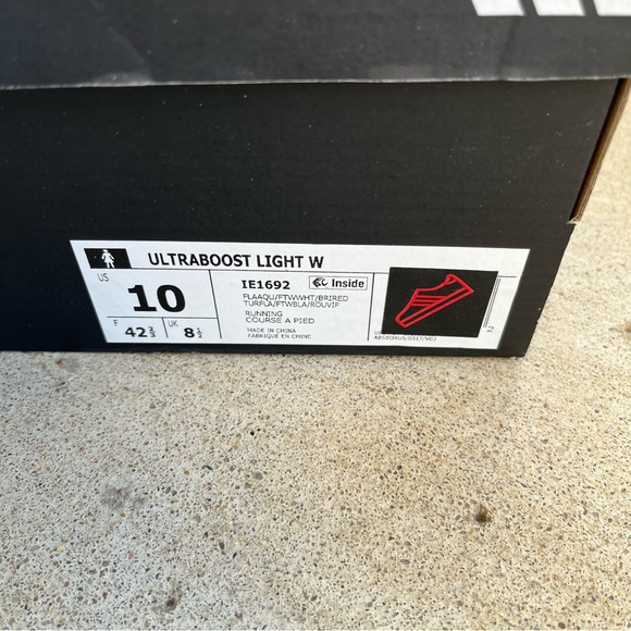 Adidas Ultraboost Light Flash Aqua Running Shoes Men 8.5 Women 10 NEW IE1692 - Picture 6 of 6